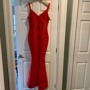 Red bandage gown in mermaid silhouette